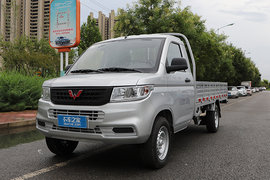上汽通用五菱荣光新卡载货车
