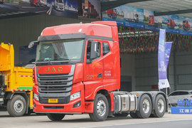江淮跨越K7牵引车