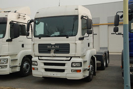 曼TGA牵引车