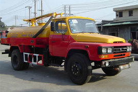 武汉市政(皇冠牌)东风商用车底盘吸污/吸粪车