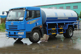 湖北楚胜青岛解放底盘洒水车/喷洒车