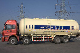 中集凌宇福田欧曼底盘粉粒物料运输车