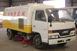 随州东正(炎帝牌)江铃底盘扫路车