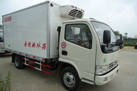襄阳新中昌东风多利卡底盘冷藏车