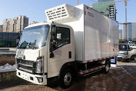 重汽HOWO轻卡悍将电动冷藏车