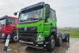 中国重汽成都商用车豪沃V7-X自卸车