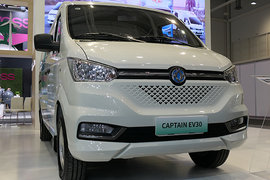 东EV30电动封闭厢货