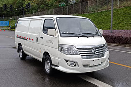 重庆凯瑞(重特牌)厦门金旅底盘电动冷藏车
