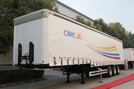 中集华骏13.75米系列厢式半挂车