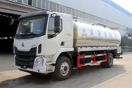 东风柳汽新乘龙M3液体运输车