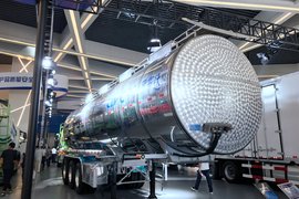万事达&nbsp;10米系列&nbsp;罐式半挂车