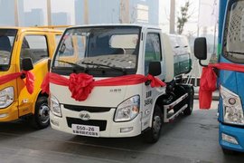 中联重科上汽跃进底盘垃圾运输车