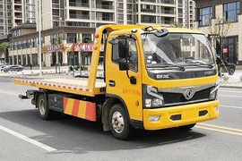 湖北新大运(大随兴牌)东风福瑞卡底盘清障车