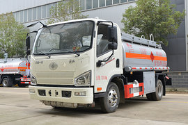 湖北成龙威(楚飞牌)&nbsp;一汽解放轻卡底盘&nbsp;油罐车