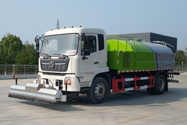 赛沃东风商用车底盘清洗车