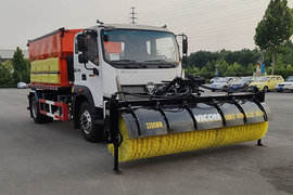 汇强重工福田瑞沃底盘除雪车