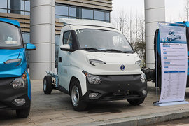 飞碟EQ2扫路车