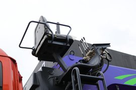 雷萨重机&nbsp;福田欧曼底盘&nbsp;随车吊
